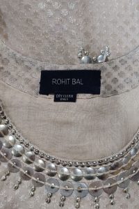 Neutral embellished kurta set by Rohit Bal (4)